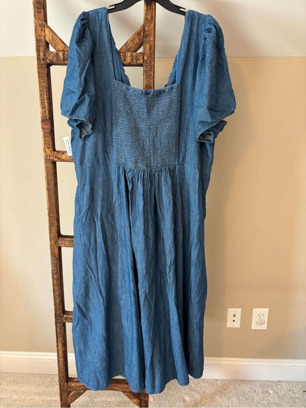 Old Navy Blue Chambray Midi Dress NWT - Picture 2 of 5